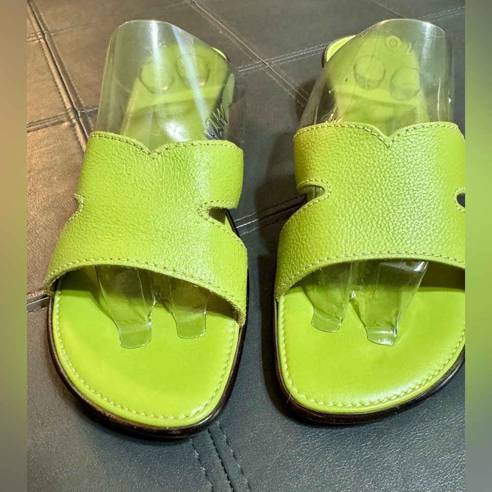 Women’s Lime Green Sandals Italian Shoemakers Size 10 - Picture 2 of 14